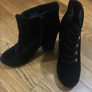 Velvet like Black Ankle Boots